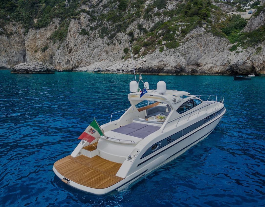 Noleggio barca con skipper da Vibo Marina